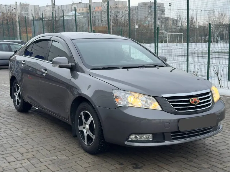 Продам geely emgrand автомобиль был в автосалоне куплен в 20.10.2015 года пробег 26.000 тысяч киломе... - фотография