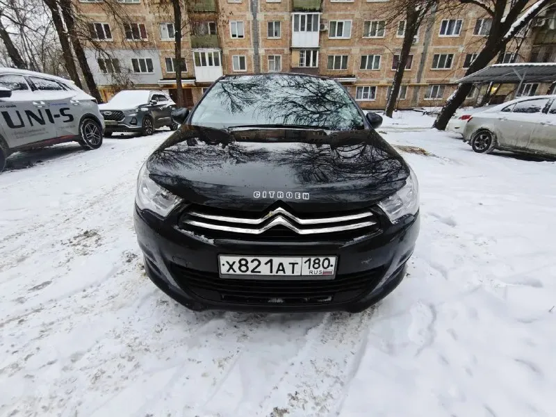 Продаю личный автомобиль, citroen c4 b7 2011 года. двигатель 1.6 бензин. коробка автомат классический. пробег 206000. ⚡️⚡️⚡️⚡️⚡️⚡️⚡️⚡️ мультируль, кондиционер, 2эсп, парктроники, подогрев заднего стекла и боковых зеркал, рабочий круиз-контроль и лимит, штатная музыка, оцинкованный кузов. владею около двух лет, старался делал машинку под личное пользование, техника находится в полном рабочем состоянии, список всех обслуживаний за время моего владения предоставлю по запросу. комплектом отдам летнюю резину в хорошем состоянии. на данный момент стоит новая зимняя. по лкп есть недочёты, по запросу все покажу и расскажу детально. я хозяин, могу присутствовать в мрэо на переоформлении. осмотр г. донецк. цена: 650.000₽. возможен торг реальному покупателю. ▶️смотреть больше фото◀️ номер для связи: +79494832395 (телеграм на этом номере) 📞 звоните: +7(949)4832395 📞 звоните: +7(949)4832395 - фотография - 2