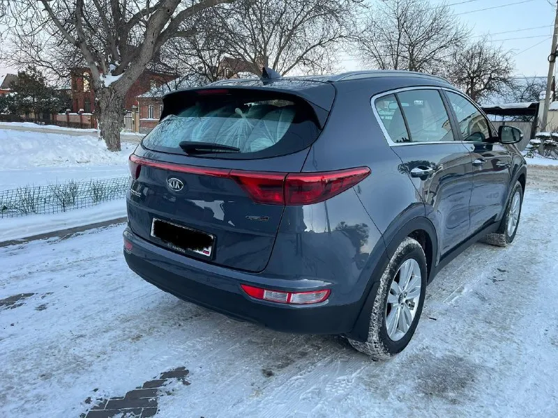 Kia sportage 2018г. цена 1.800.000р. 2.0i (150 л. с.) автомат aisin (6ст) привод fwd один хозяин официальный авто, куплен и обслужен у оф. дилера колёса зима и лето комплектация gt-line салон кожа обогрев сидений обогрев руля климат контроль 2-ух зонный круиз контроль полноцветный дисплей led фары датчики дождя и света колеса r17 электропривод зеркал парктроники, камера заднего вида мультируль сигнализация с авто-запуском тел: +79498239926 осмотр донецк телеграмм мах +79161999908 📞 +7(949)8239926 📲 tg: сергей 📞 звоните: +7(949)8239926 - фотография - 3