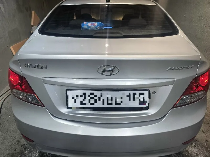 Продам hyundai accent 2012год. 137000км. родного пробега ! автомобиль местный 1 владелец за все время эксплуатации! кузов полностью в заводской краске, салон не затяган! установлено гбо4 ( вписан) очень дёшево ездить, расход 9 литров газа по городу! масла, фильтра только заменил. по кузову не каких проблем нет, в живую как на фото ! документы в полном порядке, продажа от собственника. готов на любые проверки, скрывать не чего! звоните будете очень довольны покупкой + будет хороший торг возле капота! цена 900 т. руб. +79494919098 донецк 📞 звоните: +7(949)4919098 - фотография - 8