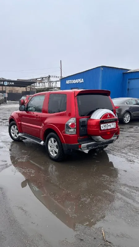 Продам mitsubishi pajero 4 2007 года выпуска за машиной был бережный уход пробег: 380.000 цвет: красный 3.2 дизель кпп механика авто в хорошем состоянии. проходимость очень высокая. есть проблемы со второй передачей, за это готов скинуть документы в полном порядке торг уместен. цена: 1.350.000 +79185179338 +79497061087 📞 звоните: +7(949)7061087 - фотография - 4