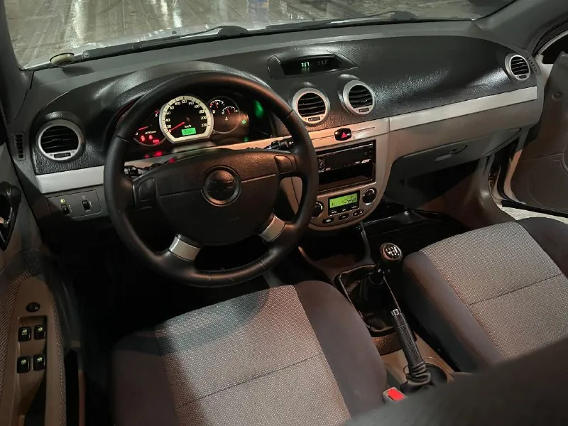 ✅chevrolet lacetti универсал ✅куплена новой в салоне в ростове на дону ✅один владелец ✅без дтп ✅авто в родном окрасе(кроме одной детали) ✅гаражное хранение ✅мотор 1.6 ✅бензин ✅год выпуска 2012 ✅пробег 183 тыс. км ✅без коррозии ✅4 стеклоподъёмника ✅обогрев заднего стекла ✅обогрев боковых зеркал ✅эл. регулеровка зеркал ✅бортовой компьютер ✅корректор фар ✅2 ключа ✅маленький расход топлива ✅тех осмотр пройден, готов к регистрации в мрэо ✅торг на полный бак топлива! 🔥донецк стоимость 675.000.₽🔥 тел. +7949-50-800-60 - фотография - 10