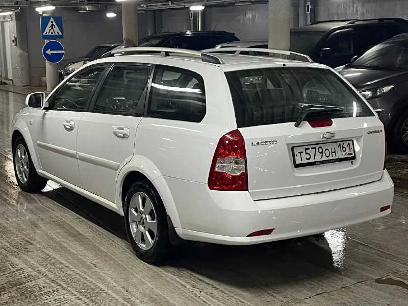 ✅chevrolet lacetti универсал ✅куплена новой в салоне в ростове на дону ✅один владелец ✅без дтп ✅авто в родном окрасе(кроме одной детали) ✅гаражное хранение ✅мотор 1.6 ✅бензин ✅год выпуска 2012 ✅пробег 183 тыс. км ✅без коррозии ✅4 стеклоподъёмника ✅обогрев заднего стекла ✅обогрев боковых зеркал ✅эл. регулеровка зеркал ✅бортовой компьютер ✅корректор фар ✅2 ключа ✅маленький расход топлива ✅тех осмотр пройден, готов к регистрации в мрэо ✅торг на полный бак топлива! 🔥донецк стоимость 675.000.₽🔥 тел. +7949-50-800-60 - фотография - 3
