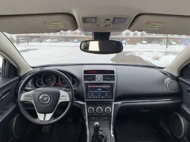 Mazda 6 1.8 2007г автомобиль в прекрасном состоянии пробег 237т авто без дтп практически заводском окрасе крашеные есть две детали кузов в отличном состоянии пороги дно все отлично автомобиль краснодарский мотор коробка все в штатном режиме по ходовой вопрос нет стоит хорошая резина нокиа шиповка стоит магнитола андроид и камера авто без вложений! в общем приезжайте смотрите г. мариуполь цена 720 +79496347909 - фотография - 7