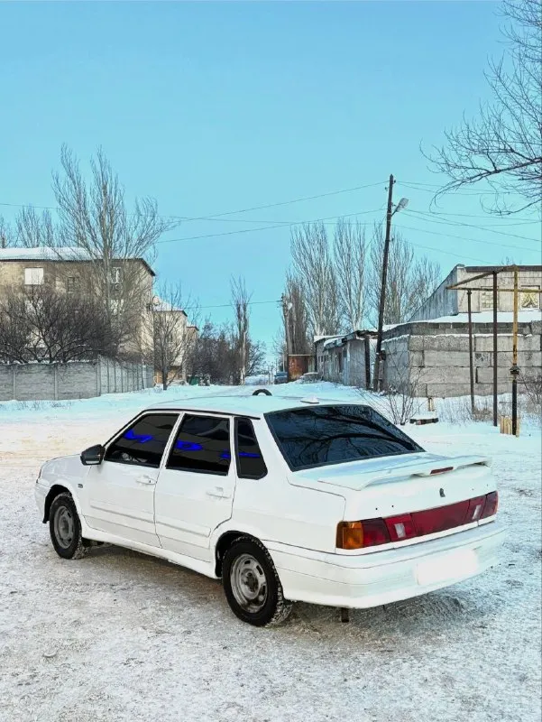 Продам ваз 2115 2012года машина в отличном состоянии на ход как мячик мягкая ✅✅✅ дорогу держит отлично мотор не дымит не троит масло не ест 1.6 8 клап ✅✅✅клапана не гнет проблемы этой нет ✅✅✅ коробка в идеале не хрустит не шумит не выбивает ✅✅✅ кузов в отличном состоянии не гнилой вообще ни где пороги целые дно отличное стаканы идеальные родной метал никогда не варилась все завод царапки в силу возраста имеются без дтп ✅✅✅ салон целый опрятный эво коврики ✅✅✅ музыка нормальная документы кристально чистые без штрафов без запретов залогов и прочего на учете стоит ✅✅✅ осмотр город макеевка цена 230.000 тысяч рублей хороший торг реальному покупателю!!! звонить : +79496073269 +79496440125 - фотография - 3