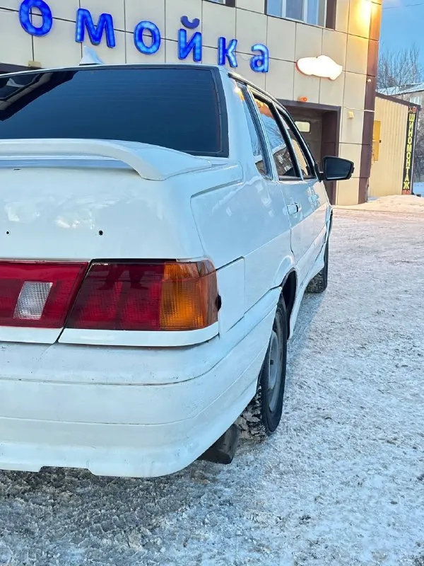 Продам ваз 2115 2012года машина в отличном состоянии на ход как мячик мягкая ✅✅✅ дорогу держит отлично мотор не дымит не троит масло не ест 1.6 8 клап ✅✅✅клапана не гнет проблемы этой нет ✅✅✅ коробка в идеале не хрустит не шумит не выбивает ✅✅✅ кузов в отличном состоянии не гнилой вообще ни где пороги целые дно отличное стаканы идеальные родной метал никогда не варилась все завод царапки в силу возраста имеются без дтп ✅✅✅ салон целый опрятный эво коврики ✅✅✅ музыка нормальная документы кристально чистые без штрафов без запретов залогов и прочего на учете стоит ✅✅✅ осмотр город макеевка цена 230.000 тысяч рублей хороший торг реальному покупателю!!! звонить : +79496073269 +79496440125 - фотография - 4