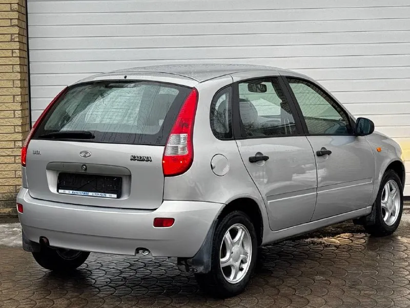 Продам лада калина! всю жизнь в одной семье! большую часть времени простояла в теплом гараже родной пробег 55.000 км автомобиль обслуживался на сервисе лада! в снег дождь авто не выезжал на авто не присутствует сварки коррозии и тд в родном металле, родной окрас все стекла родные! состояние авто не выразить на фото авто весь в заводской обработке сохранились сервисные книжки комплектация люкс сигнализация усилитель руля кондиционер abs подушка безопасности airbag центральный замок противотуманные огни стеклоподъемники на все окна подогрев сидений электрозеркала подогрев заднего стекла два комплекта резины новая резина лето авто не прокуреный! сохранился этот специфический аромат пластика, хорошо знакомый многим автомобилистам. технический авто 5+ после долго простоя автомобиль весь обслужен ота доя) по документам любой вид оформление повторюсь автомобиль в новом состояние без нюансов и вложений сохранился в первозданном виде цена 460.000 ₽ и торг номер телефона +79494166360 г. донецк (lada kalina) - фотография - 3