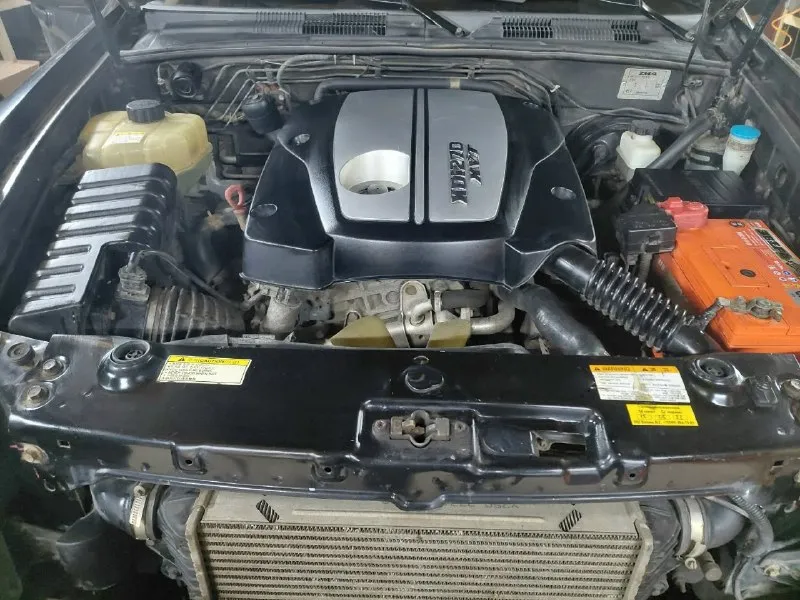 В продаже любимый корейский внедорожник ssangyong rexton ii xvt 2008 года 2.7 турбо- 186 л. с. коробка автомат цена 1070000 рублей +79495690390 город донецк. адекватный торг. ✅пробег настоящий 262 тыс км ✅постоянный полный привод. ✅максимальная комплектация ✅установлена дорогая сигнализация с автозапуском ✅автомобиль без дтп (любые проверки) ✅богатое оснащение: кожаный салон, потолок алькантара, мультируль, камера переднего и заднего вида, новые литые диски r18 с хорошей зимней резиной nokian. ✅установлен дорогой монитор с андроидавто, bluetooth, wifi, регистратор и тд. ✅ полный электро пакет(электрорегулировка зеркал и сидений, обогрев сидений) ✅датчики дождя, света ✅авто местное 180 регион, каждый день на ходу! ✅являюсь владельцем более 2х лет ❗прекрасный рамный надёжный внедорожник, гaрaжнoe хpaнeние, двa кoмплeктa ключей, двигатель и коробка от mercedes работает идеально! ❗масло меняли каждые 7 тысяч километров ❗машина сел и поехал без вложений, едет прекрасн 📞 звоните: +7(949)5690390 - фотография - 7