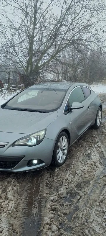 Продам opel astra j 1.4tgtc ‎2012 г ‎акпп ‎190000тыс км ‎в хорошем состоянии круиз-контроль ‎климат контроль двухзонный ‎подогрев сидений, руля ‎электро зеркала ‎770т. рублей ‎г донецк +79497043788 ‎ - фотография - 6