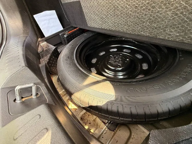 Продаю haval f7 2021 года рассматриваю обмен с вашей доплатыи 2.0 турбо полный привод 4х4 самая максимальная и богатая комплектация в ней есть все!! панорама крыша мульти руль климат контроль, датчики света, датчики дождя, кнопка старт стоп, беспроводная зарядка, подогрев сидений всех, подогрев зеркал, подогрев лобового, подогрев заднего, камеры 360, пактроники 360, и очень много чего другого долго перечислять! машина в новом состоянии вложений не требует масла фильтра заменены около 100км назад автомобиль заклеен броне пленкой все зоны риска. под ручками, капот крыша, зеркала, крылья, двери. я хозяин по документам собственник новая летняя резина. кому нужен действительно хороший автомобиль звоните!! продажа автомобиля тока лишь через мрэо осмотр автомобиля в донецке. +79494353278 цена 2 000 000 руб. - фотография - 10