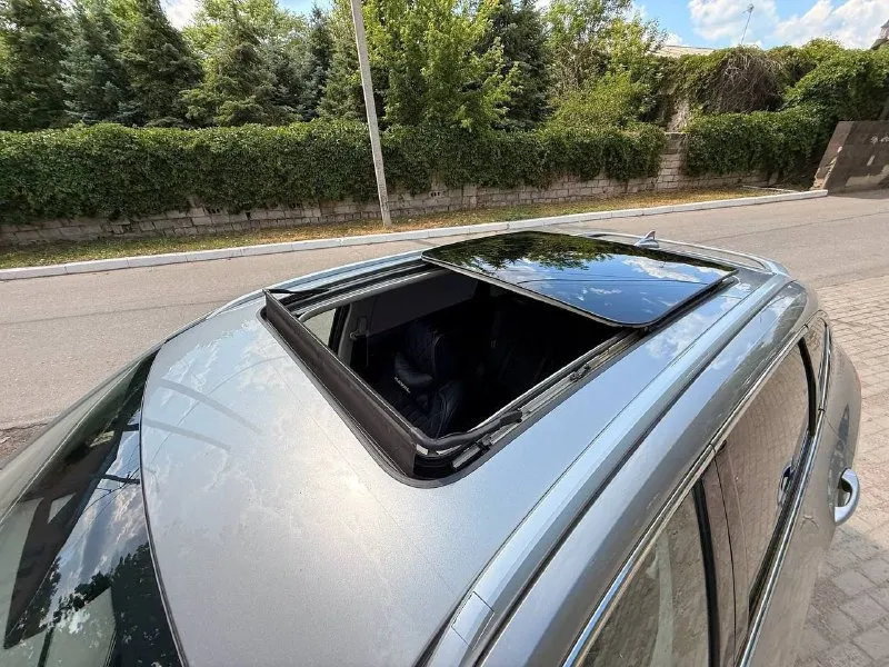 Продаю haval f7 2021 года рассматриваю обмен с вашей доплатыи 2.0 турбо полный привод 4х4 самая максимальная и богатая комплектация в ней есть все!! панорама крыша мульти руль климат контроль, датчики света, датчики дождя, кнопка старт стоп, беспроводная зарядка, подогрев сидений всех, подогрев зеркал, подогрев лобового, подогрев заднего, камеры 360, пактроники 360, и очень много чего другого долго перечислять! машина в новом состоянии вложений не требует масла фильтра заменены около 100км назад автомобиль заклеен броне пленкой все зоны риска. под ручками, капот крыша, зеркала, крылья, двери. я хозяин по документам собственник новая летняя резина. кому нужен действительно хороший автомобиль звоните!! продажа автомобиля тока лишь через мрэо осмотр автомобиля в донецке. +79494353278 цена 2 000 000 руб. - фотография - 9