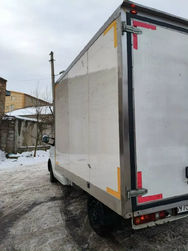 Volkswagen транспортёр 2010год, состояние хорошее, будка новая 6 палет, по документам рефрижератор, реф сняли, стоит кондиционер стояночный, сзади пневма 2 тонны можно грузить, из вложений нужно поменять зеркала заднего вида, радиатор печки, плохо греет, акамулятор новый, резина перед шипы, с новая, сзади обычная с. техосмотр страховка есть. собственник!! цена 1.1🍋 машиной владею 2 года. +79495213358 📞 звоните: +7(949)5213358 - фотография - 3