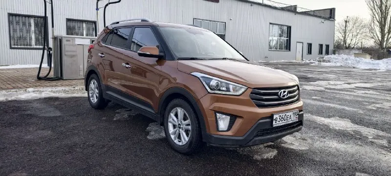 Продам hyundai creta, 2017 г. в. (декабрь), 2.0 л, 4wd, 175 000 км цена: 1 730 000 руб. (торг уместен при осмотре) контакт : +7 (949) 409-86-89 --- ключевые параметры: · год/месяц выпуска: декабрь 2017 · двигатель: 2.0 литра, бензин · коробка: · привод: полный (4wd) · пробег: 175 000 км (трассовый, подтвержден записями) · цвет: зеленый («автотека») · состояние: не бит, не крашен · владелец: в птс · комплектация: максимальная (или пред максимальная) основное оснащение: · климат-контроль (двухзонный) · круиз-контроль · обогрев руля, всех сидений, зеркал и лобового стекла · динамические поворотники · легкосплавные диски · два комплекта резины (летняя + зимняя) недавно произведена замена всех рабочих жидкостей: · масло в двигателе · масло в · масло в редукторе и муфте полного привода преимущества для покупателя: · чистая история (без дтп). · полное и прозрачное техническое состояние. · готов к любым проверкам · два комплекта резины в сделке. контакт : +7 (949) 40 📞 звоните: +7(949)4098689 - фотография - 1