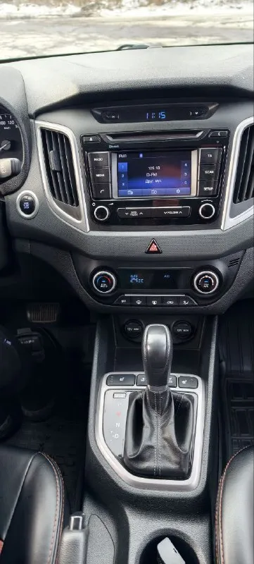 Продам hyundai creta, 2017 г. в. (декабрь), 2.0 л, 4wd, 175 000 км цена: 1 730 000 руб. (торг уместен при осмотре) контакт : +7 (949) 409-86-89 --- ключевые параметры: · год/месяц выпуска: декабрь 2017 · двигатель: 2.0 литра, бензин · коробка: · привод: полный (4wd) · пробег: 175 000 км (трассовый, подтвержден записями) · цвет: зеленый («автотека») · состояние: не бит, не крашен · владелец: в птс · комплектация: максимальная (или пред максимальная) основное оснащение: · климат-контроль (двухзонный) · круиз-контроль · обогрев руля, всех сидений, зеркал и лобового стекла · динамические поворотники · легкосплавные диски · два комплекта резины (летняя + зимняя) недавно произведена замена всех рабочих жидкостей: · масло в двигателе · масло в · масло в редукторе и муфте полного привода преимущества для покупателя: · чистая история (без дтп). · полное и прозрачное техническое состояние. · готов к любым проверкам · два комплекта резины в сделке. контакт : +7 (949) 40 📞 звоните: +7(949)4098689 - фотография - 10