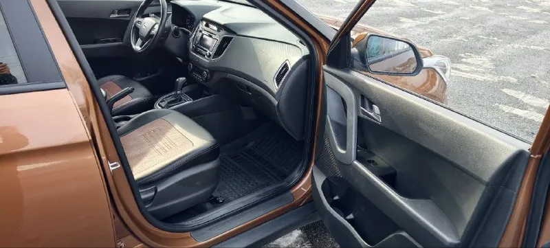 Продам hyundai creta, 2017 г. в. (декабрь), 2.0 л, 4wd, 175 000 км цена: 1 730 000 руб. (торг уместен при осмотре) контакт : +7 (949) 409-86-89 --- ключевые параметры: · год/месяц выпуска: декабрь 2017 · двигатель: 2.0 литра, бензин · коробка: · привод: полный (4wd) · пробег: 175 000 км (трассовый, подтвержден записями) · цвет: зеленый («автотека») · состояние: не бит, не крашен · владелец: в птс · комплектация: максимальная (или пред максимальная) основное оснащение: · климат-контроль (двухзонный) · круиз-контроль · обогрев руля, всех сидений, зеркал и лобового стекла · динамические поворотники · легкосплавные диски · два комплекта резины (летняя + зимняя) недавно произведена замена всех рабочих жидкостей: · масло в двигателе · масло в · масло в редукторе и муфте полного привода преимущества для покупателя: · чистая история (без дтп). · полное и прозрачное техническое состояние. · готов к любым проверкам · два комплекта резины в сделке. контакт : +7 (949) 40 📞 звоните: +7(949)4098689 - фотография - 5
