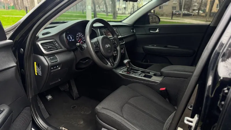 Тел. +79496447942 продам kia optima 2016г. в идеальном состоянии! по автомобилю делать не чего не надо!! готов ехать на любые проверки за ваш счёт!!! птс оригинал один владелец по птс! переоформление в мрэо комплектация двигатель 2.4 бензин коробка автомат пробег 158т abs esp airbag круиз контроль бортовой компьютер подогрев зеркал электро зеркала камера заднего вида кондиционер, заправлен холодит! 4 стеклоподъемника хорошая резина цена 1🍋335т. р возможно продажа в кредит очень срочно торг !! - фотография - 7