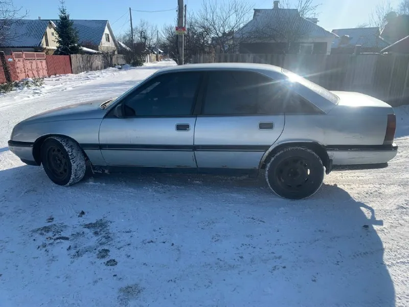 Продам opel omega a, газ-бензин все работает, машина на ходу, сел уехал. по электрике все работает.... - фотография