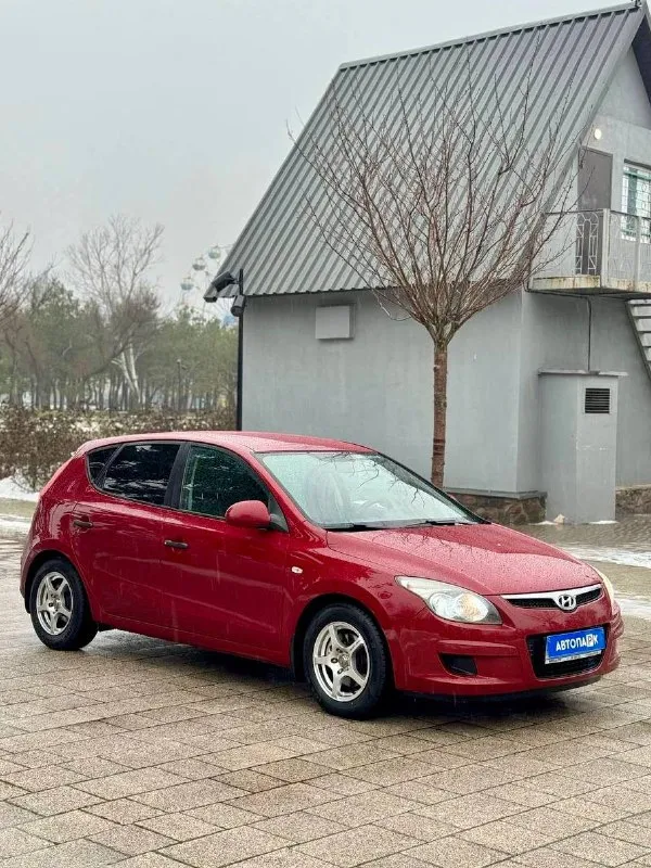 🇰🇵 hyundai i30 💰цена: 800 000р 🏢город: мариуполь 📅год выпуска: 2010 🧾пробег: 143 615 км. ⚙️двигатель: 1.6 ⛽топливо: бензин ⚙️кпп: механика 📞 телефон: +7-949-727-41-51 +7-949-551-91-52 +7-989-263-55-56 💾 описание: - фотография - 3