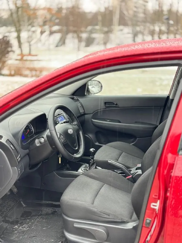 🇰🇵 hyundai i30 💰цена: 800 000р 🏢город: мариуполь 📅год выпуска: 2010 🧾пробег: 143 615 км. ⚙️двигатель: 1.6 ⛽топливо: бензин ⚙️кпп: механика 📞 телефон: +7-949-727-41-51 +7-949-551-91-52 +7-989-263-55-56 💾 описание: - фотография - 7
