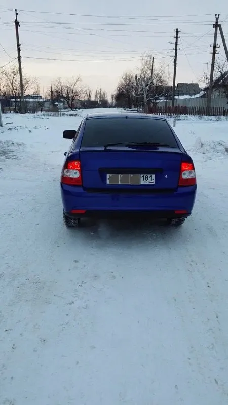 Продам lada priora год выпуска 2011 в отличном состояние пробег 205 тысяч мотор коробка техника в идеальном состояние кузов гнили рыжков нет днище пороги стаканы целые установлен газ 4 поколения салон ухоженный целый по электрики всë исправно музыка приятная резина зима отличная стоят дорогие леды, птф документы чистые в общем за машиной следил всë вовремя делал у кого остались вопросы звоните всë роскажу цена 380 тысяч рублей торг тел +79493947369 тел +79885856210 или пишите в лс связь плохая - фотография - 8