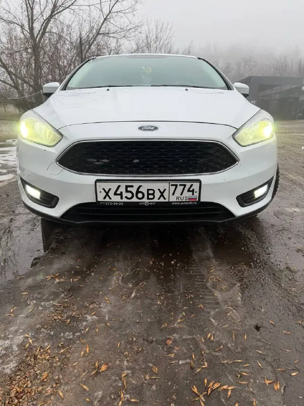 🚗данный автомобиль прошел полную комплексную диагностику и юридическую проверку. 📍автомобиль находится форд фокус 3 рейсталинг 2017года 2 хозяина место осмотра: город донецк, макеевка активная безопасность: —антиблокировочная система —антипробуксовочная система —система курсовой устойчивости —система помощи при экстренном торможении комфорт: —усилитель руля —регулировка руля —регулировка сиденья водителя в двух плоскостях —электростеклоподъемники передние и задние —электропривод зеркал управление климатом и обогрев: —кондиционер —обогрев зеркал мультимедиа и навигация: мультируль экстерьер: —красивые литые диски комплектность: —птс —свидетельство о регистрации —докатка установлена хорошая музыка, планшет последней версии, динамики praid, усилитель очень мощный, стоит сабвуфер не подключен недавно была замена левого привода, задние рычаги, стойки стабилизатора, тормозные колодки машина очень хорошая, езжу каждый день преодолевает по 4500тыс км без всяких проблем)) цена. 930.000, торг! +79494619735 - фотография - 2