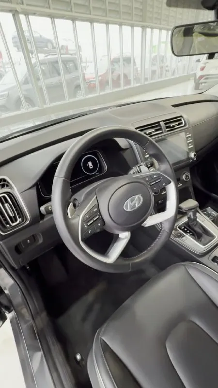 Новый aвтомобиль hyndаi сretа. стоимость автомобиля: 2 450 000 вы станете первым владельцем. есть в белом цвете, тёмно-сером и серебро. активный круиз-контроль, цифровая приборная панель, автозапуск, бесключевой доступ, кожаный салон с вентиляцией, авто свет, климат-контроль, электро ручник, парктроники, led оптика, камера заднего вида. есть и другие новые автомобили, обращайтесь в лс toyota belta 2022 2 010 000 toyota corolla 2022 2 260 000 mitsubishi outlander sport 2025 3 080 000 renault megane 2022 2 320 000 toyota c-hr 2022 2 760 000 renault kangoo 2024 3 010 000 +79595149492 📲 tg: @hehehehebs 📞 звоните: +7(959)5149492 - фотография - 2