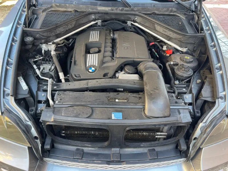 Bmw x6 e71, 2008 года выпуска, двигатель 3.0 бензин, пробег 250000 км. автомобиль в очень хорошем состоянии. цена: 2100000 рублей, возможен торг. тел. : +79900122684 📞 звоните: +7(990)0122684 - фотография - 6