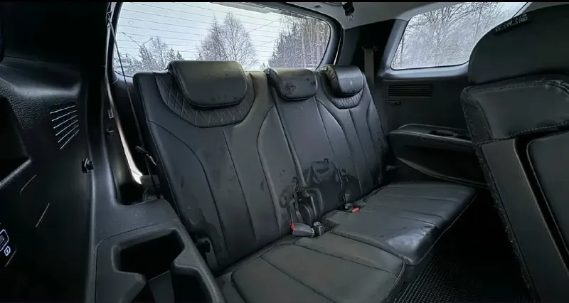 Hyundai palisade 2019г. 4,3🍋 (торг реальному покупателю). территориально шахтерск. машина комфортная и надежная, шикарный бело- перламутровый цвет🔥 ✔️комплектация - prestige ✔️пробег : 89000км опции: - бесключевой доступ - обдув / обогрев передних сидений и задних. - autohold - беспроводная зарядка - русифицирована - камера заднего вида - электросидения - люки - круиз-контроль - 3х-зонный климат-контроль - электронный ручной тормоз - 7 типов режимов привода удержания за рулём. - 8 мест для пассажиров ( третий ряд полноценный) - тонирована - колеса 19, резина новая. любые проверки за ваш счет. +79495715406 анна. 📞 звоните: +7(949)5715406 - фотография - 5