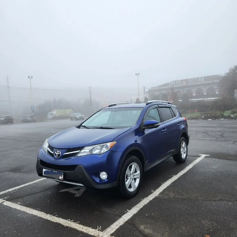 Продам tayota rav4 2014г. пррбег 220 000, автомат 2.5 xle, люк, хорошая комплектация, цена 1850000р. торг +79493222449 📞 звоните: +7(949)3222449 - фотография - 3
