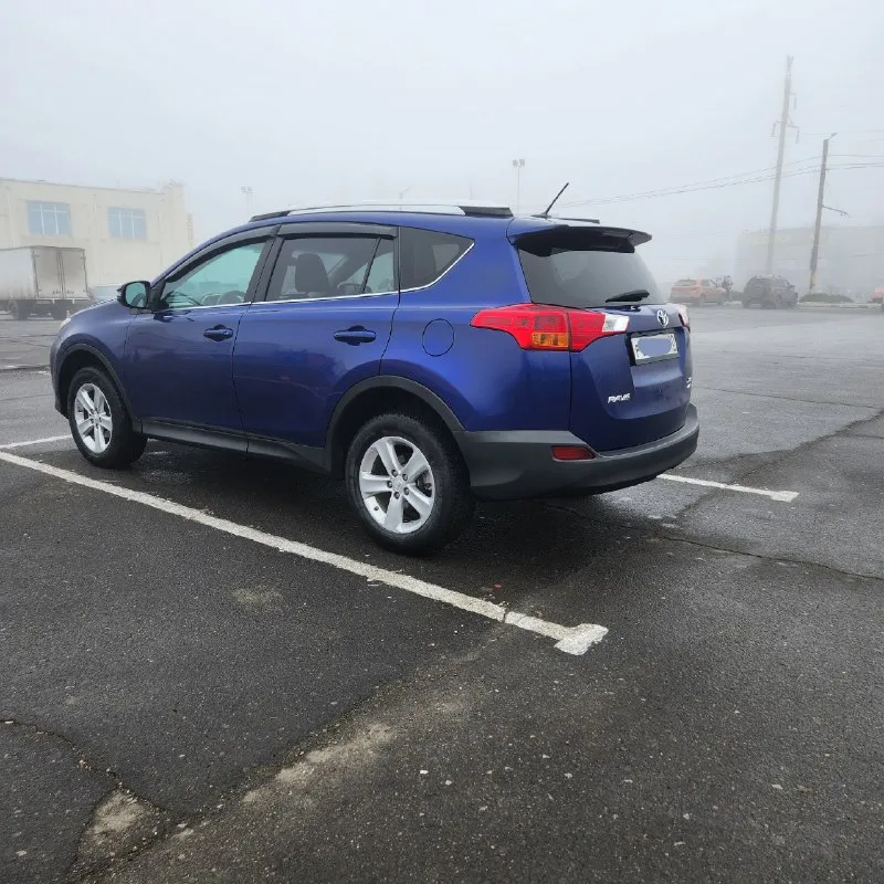 Продам tayota rav4 2014г. пррбег 220 000, автомат 2.5 xle, люк, хорошая комплектация, цена 1850000р. торг +79493222449 📞 звоните: +7(949)3222449 - фотография - 4