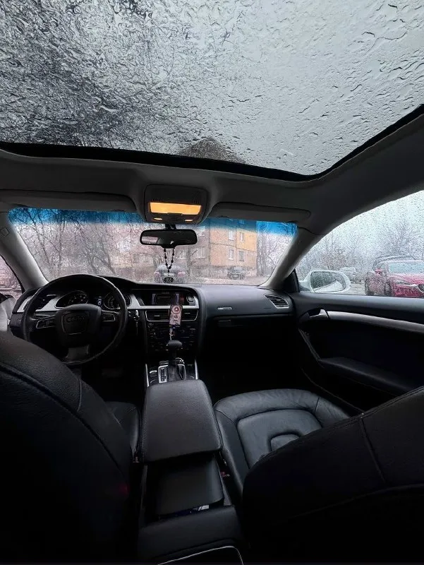 Audi a5 2010 мотор работает идеально 1.8т нет никаких посторонних звуков родной пробег 240 сделан лёгкий stage 1 кто шарит тот поймет для чего коробка щёлкает отлично нет задержек и пинков все расходники менял вовремя в последний год было много чего сделано. полностью новая ходовая, ваши проверки приветствуются поедем на ваше сто владелец один по факту в автотеке 2 так как забрали у родственницы и да два владельца девушки. новая резина зима, поставили бампер rs 5 стиль но нет времени покрасить цена вопроса 12к₽ есть косяки по кузову на них будем торговаться (так как девочка училась на ней кататься) запаска и все ключи заводские на масте салон не задрипанный аккуратный все ухоженно часто делали химчистку также отдам андройд планшет audi не успел поставить машина вся во вторичном окрасе нету ржавчины от слова совсем машина не перекупская за неё не стыдно все кнопочки все лампочки светятся нажимаются до 22 года обслуживалась у официала в москве все заказ наряды на руках вс 📞 звоните: +7(949)5061292 - фотография - 6