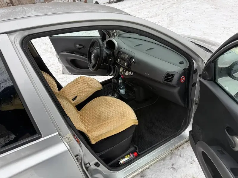 Продам nissan микра 2005 г цена- вижу 500к пробег - 116400 двигатель -1,4 (88 л. с) заправил полный бак и ездишь 2 недели коробка - автомат привод - передний печка\ кондер все работает исправно. подогревы сидений передних электро стеклоподъемники электро регулировка зеркал гаражное хранение. не бита, не крашена, без гнили не смотря на год. 1 владелец, машина за пределы донецка не выезжала длительное время в связи с обстрелами находилась в гараже и не эксплуатировалась. сейчас прошла полное то. так же отдам титаны летние. +79493694194 📞 звоните: +7(949)3694194 - фотография - 5