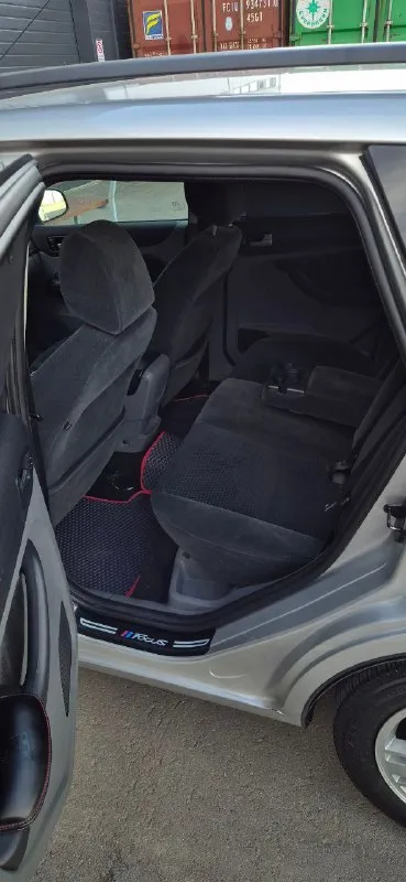 Продам ford focus 2 рестайлинг 2008г - я собственник двигатель 1.8 мкпп комплектация - установлена сигнализация starline управление с приложения, штатный доп. отопитель салона, подогрев лобового стекла и заднего с боковыми зеркалами, омыватель передних фар и задней камеры, android мультимедиа с камерами 360, не плохая акустика, заводские шторки в задних дверях, охлаждения бардочка при использование кондиционера, круиз контроль и управление мультимедиа на руле. полностью в шумоизоляции, так же была обработка кузова и всех плоскостей от корозии( чеки в наличии ) поменяно сцепление, ставил фирму luk, новая зимняя резина липучка проехал на ней около 10тыс вообщем живой, ухоженный автомобиль, любые проверки за ваш счет. цена: 650т находится в г. горловка +79494892082 +79912018165 лучше писать в телеграм 📞 звоните: +7(949)4892082 - фотография - 3