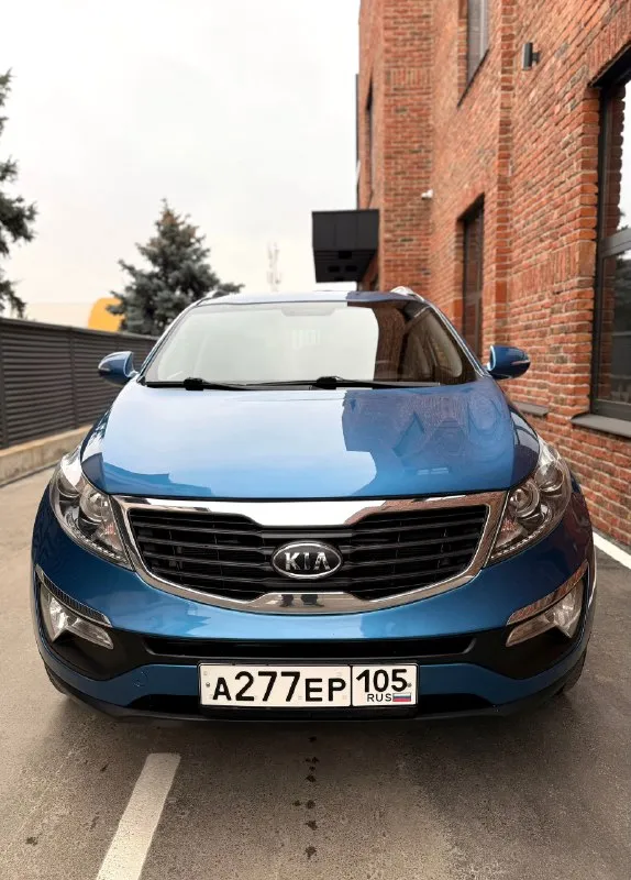 Продам kia sportage
Родной пробег: 120 тыс. Км
Идеальная автотека (без дтп)
Год выпуска: 2011
Коробка: автомат (передний привод)
Объем двигателя: 2.0 бензин/газ
Автомобиль в идеальном состоянии.
Технически авто в отличном состоянии, ходовая сбита, мотор, коробка без нареканий.
Комплектация: мультируль, круиз, датчик света и дождя, подогрев 4х сидений, 2х зонный климат, 4 эл. Стеклоподъемника и тд.
Цена: 1.450.000 💰
Торг присутствует
В комплекте зимняя резина ❄️
Обращаться в лс или по номеру телефона +79493539832
Автомобиль находится в шахтерске.
.
📞 Звоните: +7(949)3539832 - фотография - 2