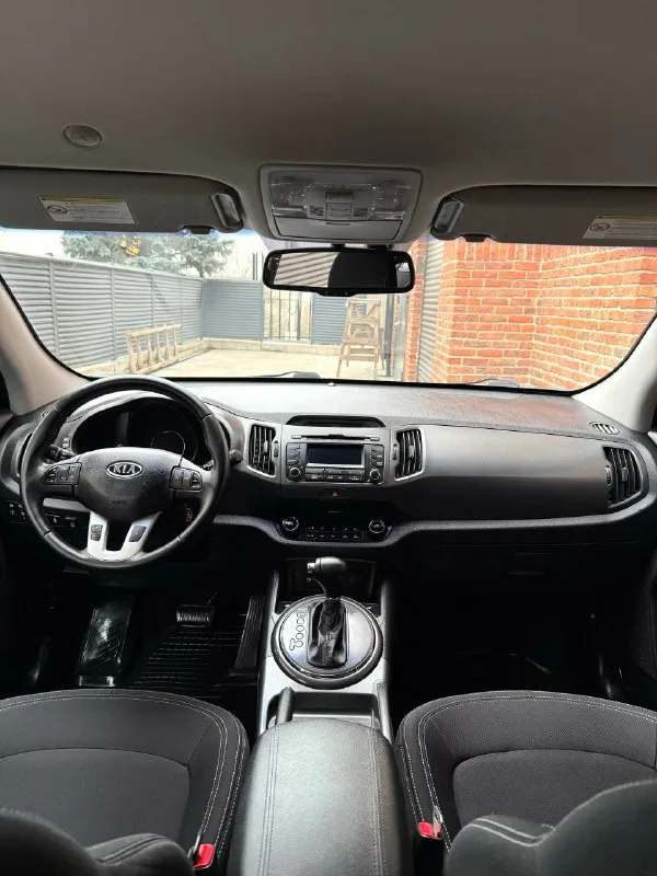 Продам kia sportage
Родной пробег: 120 тыс. Км
Идеальная автотека (без дтп)
Год выпуска: 2011
Коробка: автомат (передний привод)
Объем двигателя: 2.0 бензин/газ
Автомобиль в идеальном состоянии.
Технически авто в отличном состоянии, ходовая сбита, мотор, коробка без нареканий.
Комплектация: мультируль, круиз, датчик света и дождя, подогрев 4х сидений, 2х зонный климат, 4 эл. Стеклоподъемника и тд.
Цена: 1.450.000 💰
Торг присутствует
В комплекте зимняя резина ❄️
Обращаться в лс или по номеру телефона +79493539832
Автомобиль находится в шахтерске.
.
📞 Звоните: +7(949)3539832 - фотография - 6