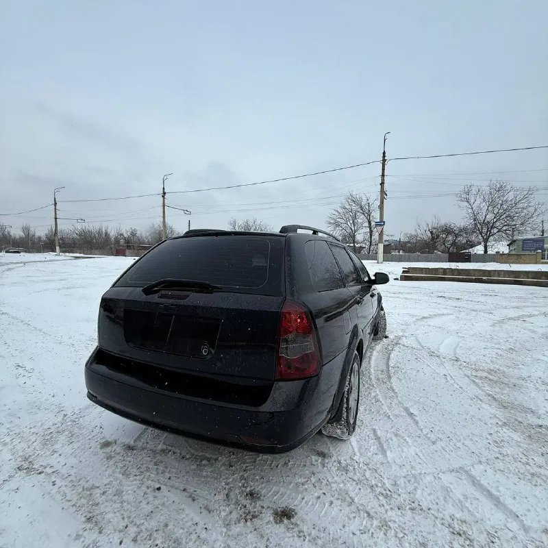 Продам chevrolet лачетти 2011 универсал, мотор 1.6 кондиционер, все стеклоподъёмники, подушки безопасности, гур, аbs, электрозеркала с обогревом, просторный салон, два комплекта ключей, все то вовремя, грм поменял, ходовая, коробка, кузов в идеале цена : 599 г. донецк +79494965859 📞 звоните: +7(949)4965859 - фотография - 3