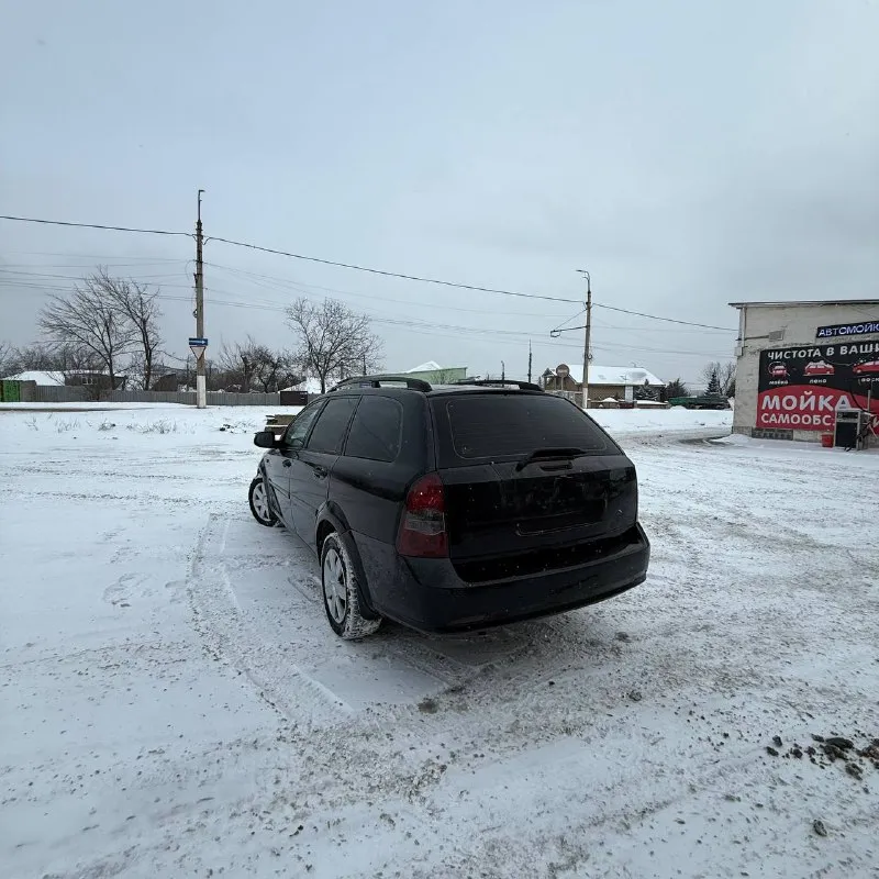 Продам chevrolet лачетти 2011 универсал, мотор 1.6 кондиционер, все стеклоподъёмники, подушки безопасности, гур, аbs, электрозеркала с обогревом, просторный салон, два комплекта ключей, все то вовремя, грм поменял, ходовая, коробка, кузов в идеале цена : 599 г. донецк +79494965859 📞 звоните: +7(949)4965859 - фотография - 4