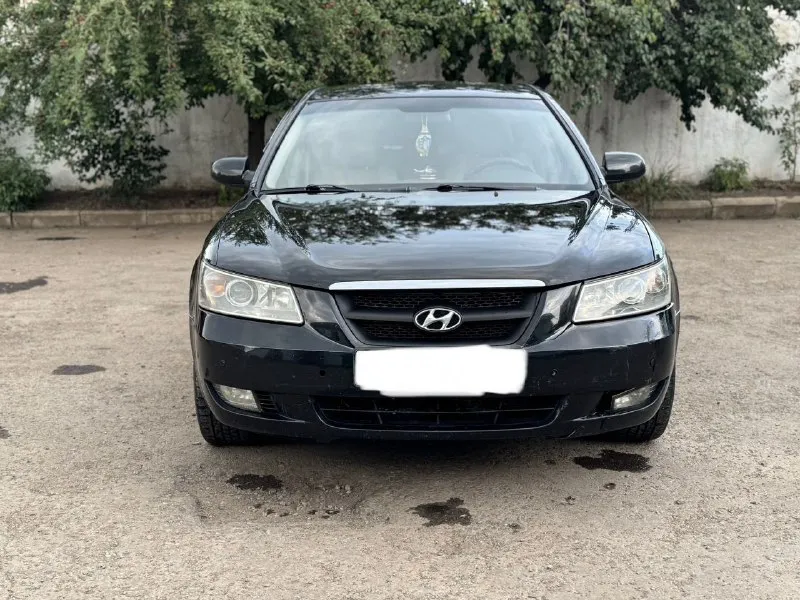 Продам hyundai nf 2005 год коробка автомат, без пинков 2,4 не дымит, масло не ест пробег 325 тысяч р... - фотография