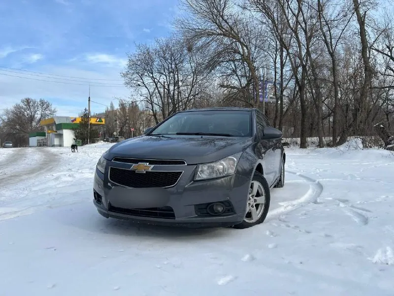 Всех приветствую 🤝 продам chevrolet cruze 2012 год 182000 пробега 1.8 объем цена: 800 000 рублей, торг само собой приветствуется. за авто следили, сил и средств не жалели, техническое состояние замечательное, по кузову есть нюансы. ⚠️бонусом отдам новые бампера ⚠️ телефон для связи: +79490278526 г. донецк 📞 звоните: +7(949)0278526 - фотография - 2