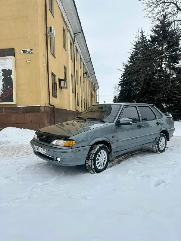 Продам ваз 2115 год 2007 мотор 1.6 пробег 170т мотор коробка на отлично подвеска не стучит не гремит по электричеству работает все что должно работать печка как в бане много чего нового кузов в прекрасном состоянии дно пороги целые стаканы лонжы целые чистый ухоженный салон не плохая музыка по докам чистая любое переоформление остальные вопросы по телефону г макеевка цена 205 тр торг у капота звоните пишите в любое время мой номер для связи +79490517995 если не дозвонились пишите на телеграмм на этом же номере 📞 звоните: +7(949)0517995 - фотография - 3