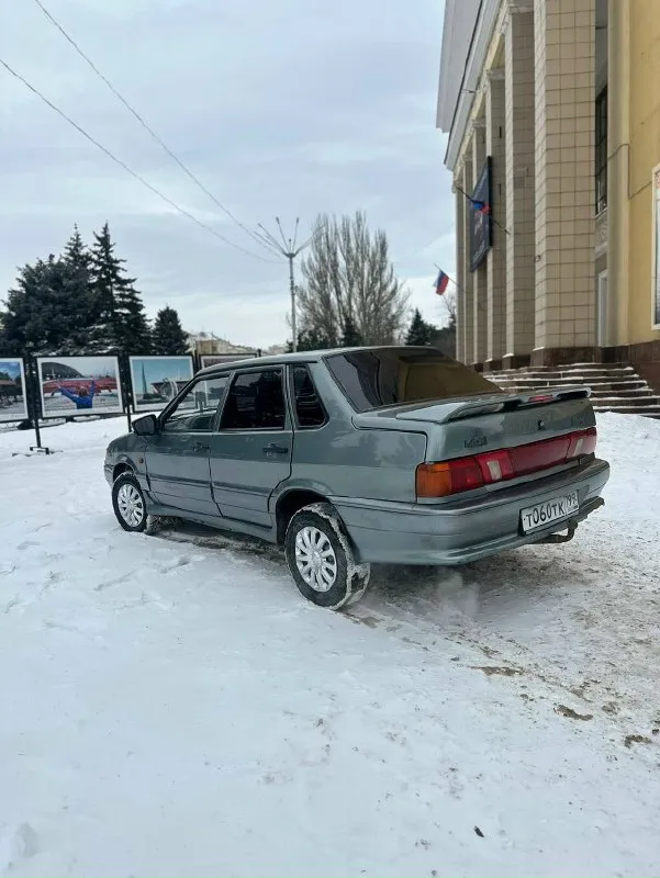 Продам ваз 2115 год 2007 мотор 1.6 пробег 170т мотор коробка на отлично подвеска не стучит не гремит по электричеству работает все что должно работать печка как в бане много чего нового кузов в прекрасном состоянии дно пороги целые стаканы лонжы целые чистый ухоженный салон не плохая музыка по докам чистая любое переоформление остальные вопросы по телефону г макеевка цена 205 тр торг у капота звоните пишите в любое время мой номер для связи +79490517995 если не дозвонились пишите на телеграмм на этом же номере 📞 звоните: +7(949)0517995 - фотография - 5