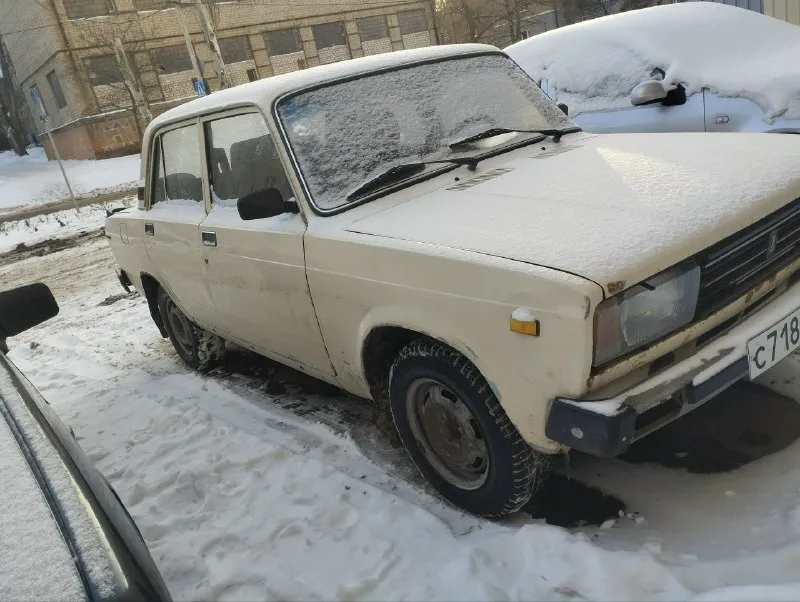 Продаю автомобиль ваз 2105 карбюратор. владелец один все время. состояние машины хорошее, машина обс... - фотография