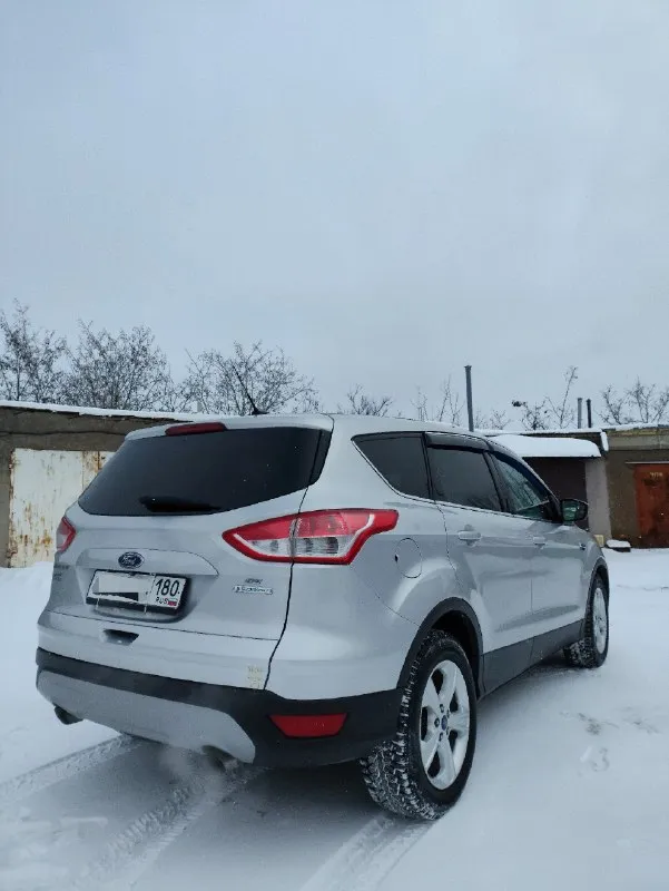 Продам ford escape 2014 авто без дтп и подкрасов объем двигателя 1.6 т. пробег 132 тысячи км. год выпуска : 2014 коробка : автомат один владелец, пробег родной, видно по состоянию авто, любые проверки за ваш счёт, кузов, ходовая, двигатель 5+ автомобиль полностью зашумлен два комплекта резины два ключа цена 1.199 млн аргументированный торг у капота г. донецк телефон +79493127889 +79494012939 телеграмм+79281099157 📞 🇷🇺 звоните: +7(928)1099157 - фотография - 3