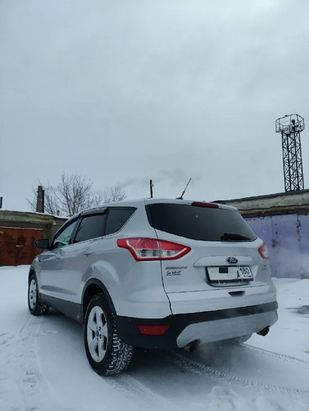 Продам ford escape 2014 авто без дтп и подкрасов объем двигателя 1.6 т. пробег 132 тысячи км. год выпуска : 2014 коробка : автомат один владелец, пробег родной, видно по состоянию авто, любые проверки за ваш счёт, кузов, ходовая, двигатель 5+ автомобиль полностью зашумлен два комплекта резины два ключа цена 1.199 млн аргументированный торг у капота г. донецк телефон +79493127889 +79494012939 телеграмм+79281099157 📞 🇷🇺 звоните: +7(928)1099157 - фотография - 4