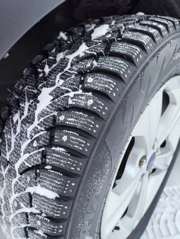 Продам ford escape 2014 авто без дтп и подкрасов объем двигателя 1.6 т. пробег 132 тысячи км. год выпуска : 2014 коробка : автомат один владелец, пробег родной, видно по состоянию авто, любые проверки за ваш счёт, кузов, ходовая, двигатель 5+ автомобиль полностью зашумлен два комплекта резины два ключа цена 1.199 млн аргументированный торг у капота г. донецк телефон +79493127889 +79494012939 телеграмм+79281099157 📞 🇷🇺 звоните: +7(928)1099157 - фотография - 7