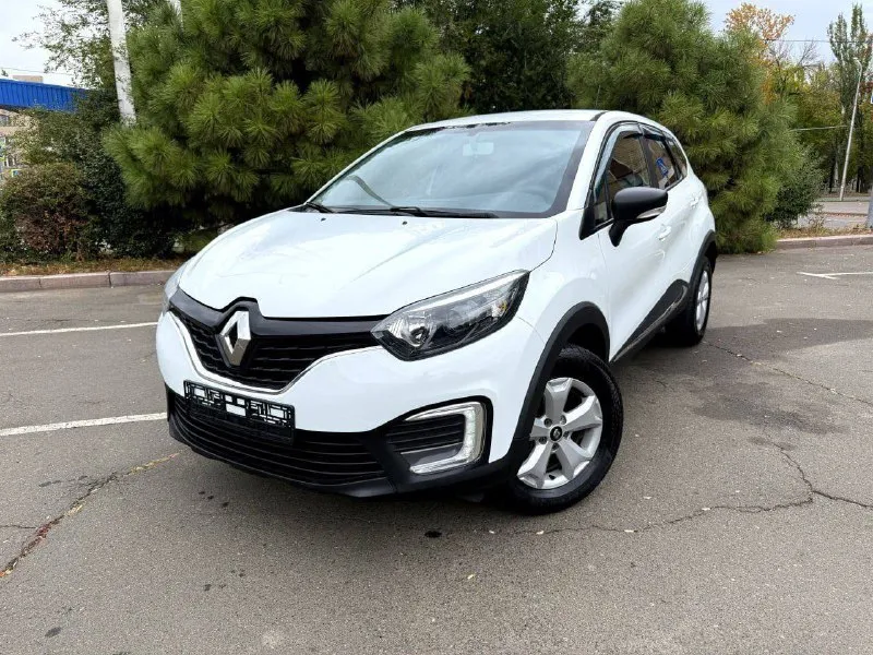 Renault kaptur, 2017 год. пробег 145000 км. 1.6 автомат. хозяйское авто, не использовалась в каршери... - фотография