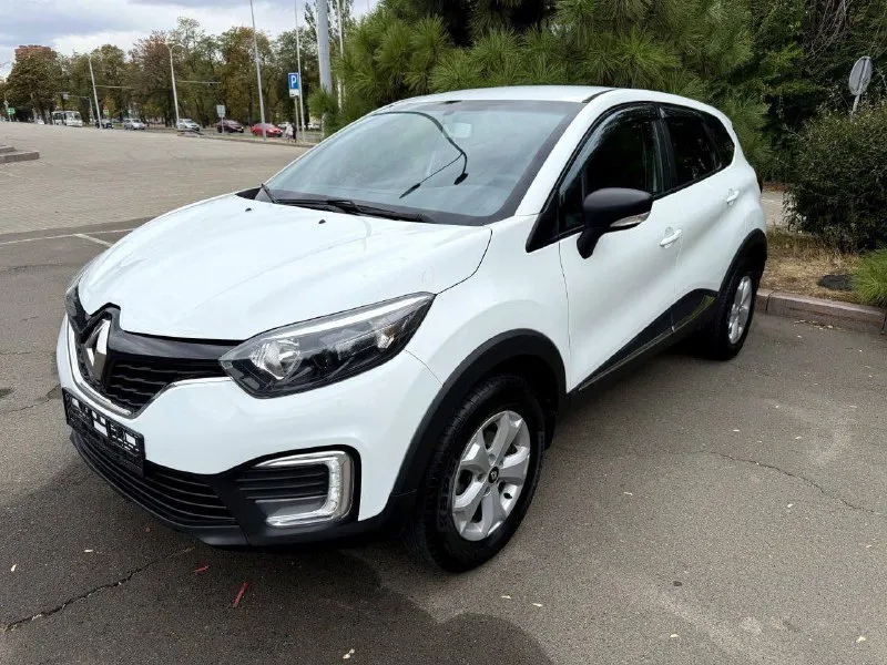 Renault kaptur, 2017 год. пробег 145000 км. 1.6 автомат. хозяйское авто, не использовалась в каршеринге и такси. авто в отличном состоянии. мультируль, мультимедиа с камерой заднего вида возможно оформить авто в кредит. возможен обмен. более детально по телефону. цена - 1.280.000 р. +79493250509 📞 звоните: +7(949)3250509 - фотография - 3
