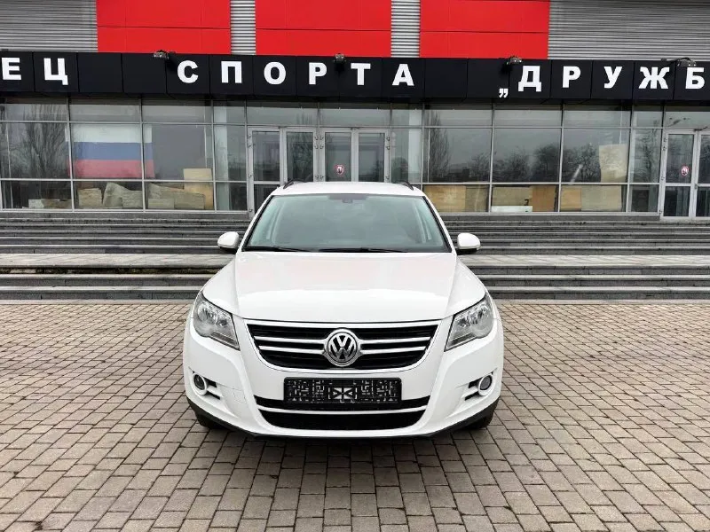 Ford kuga, 2018 1.5 ат, 4wd, 128000 км. официальный дилерский автомобиль. два владельца. хорошая комплектация trend plus: -раздельный климат-контроль - мультимедийная система sync 3 с голосовым управлением на русском и carplay - система помощи при трогании на подъеме - подрулевые лепестки переключения передач - парктроник - бесключевой доступ и запуск двигателя -сигнализация с авто запуском - электронный стояночный тормоз - кожаное мультифункциональное рулевое колесо с обогревом - рейлинги на крыше - оригинальные легкосплавные диски r17 возможно оформление в кредит. возможен обмен. более детальная информация по телефона. цена - 1.590.000 р. +79494041233 📞 звоните: +7(949)4041233 - фотография - 2