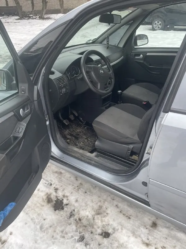 Продам opel мерива 2005 года. коробка механическая, 1,4. пригнана из германии в 2021г. один хозяин. вписано гбо. пробег 270 тыс. км. без дтп, родные стекла. заменен на 250 тыс. км. рабочий кондиционер. тел +79493152014. 395 000 р торг 📞 звоните: +7(949)3152014 - фотография - 6