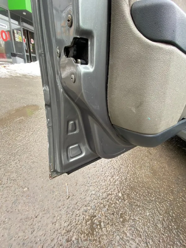 ✅ один хозяин, полностью на ходу, эксплуатируется ежедневно ✅ пробег 175 000 км ✅ кузов ровный, без рыжиков и гнили ✅ все силовые элементы целые (дно, пороги, стаканы) ✅ внешний вид — нормальное состояние ✅ ровный, кпп исправна ✅ эур (электроусилитель руля), стеклоподъемники ✅ центральный замок, планшет с музыкой ✅ зимняя резина ✅ 2 комплекта ключей ✅ документы кристально чистые •цена адекватная •по-желанию видеообзор •торг 💰 265т. ₽ -писать в лс либо звоните: 📞 +7 906 181-92-15 эдуард 📞 +7 903 488-68-38 📞 звоните: +7(903)4886838 - фотография - 10